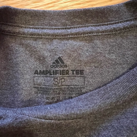 NWOT Adidas Amplifier Tee - Picture 3 of 3